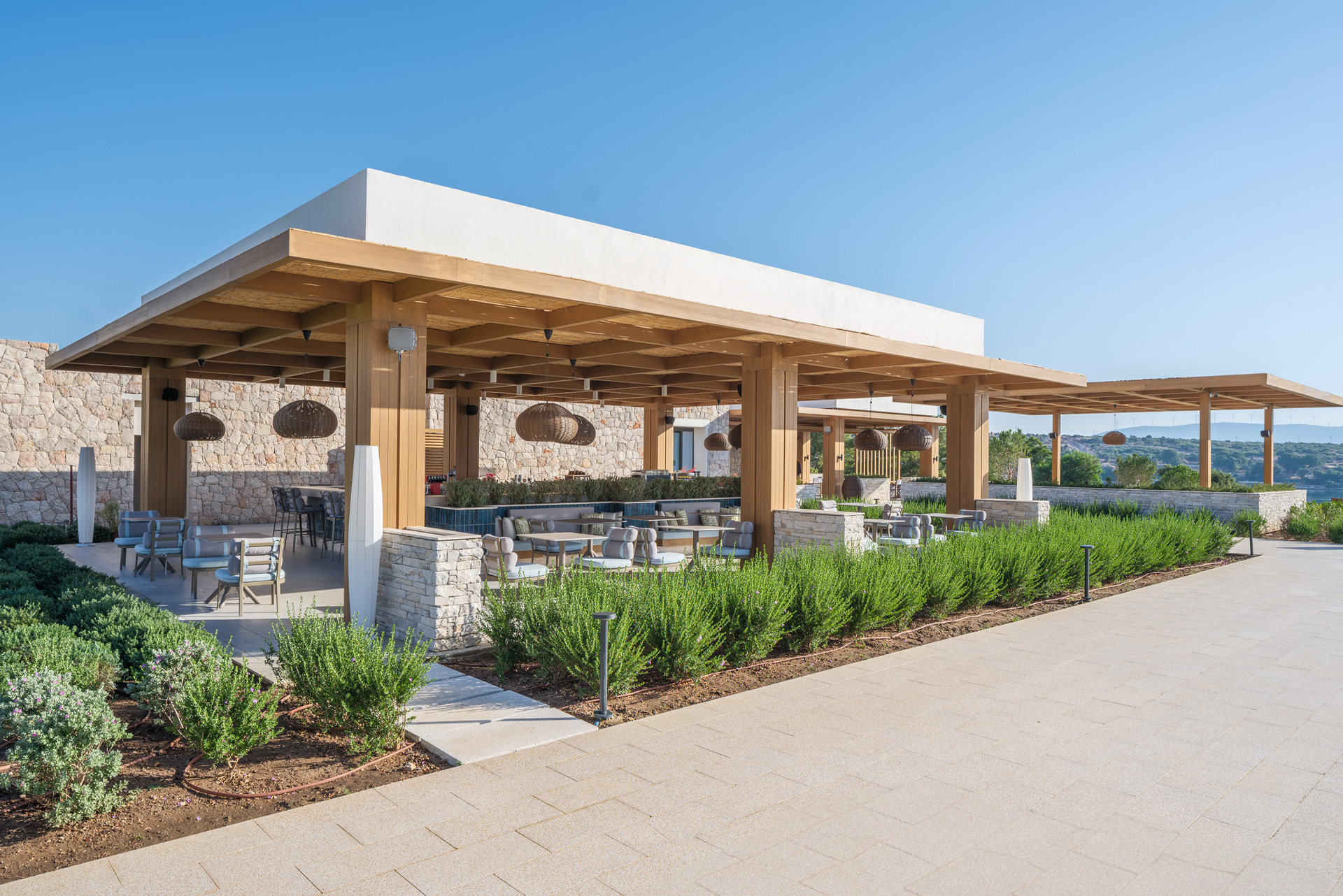 Adult Pool Bar (+16)